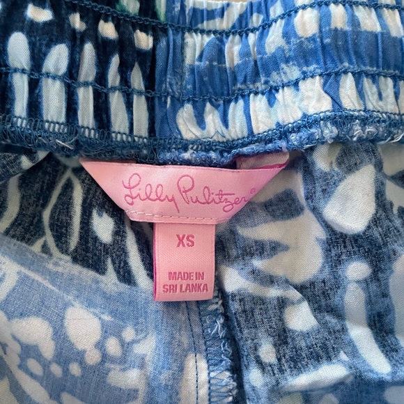 Lilly Pulitzer shorts - Picture 5 of 7